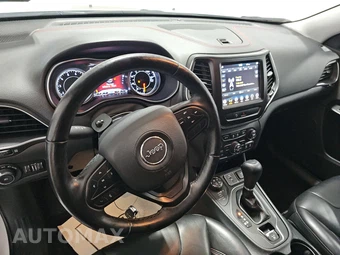 2019 Jeep Cherokee Trailhawk - miniatura 11