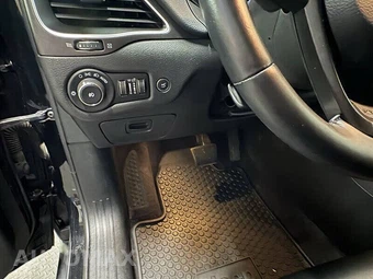 2019 Jeep Cherokee Trailhawk - miniatura 16