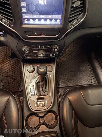 2019 Jeep Cherokee Trailhawk - miniatura 19