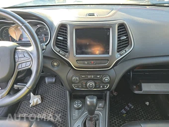 2019 Jeep Cherokee Trailhawk - miniatura 11
