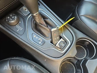 2019 Jeep Cherokee Trailhawk - miniatura 25