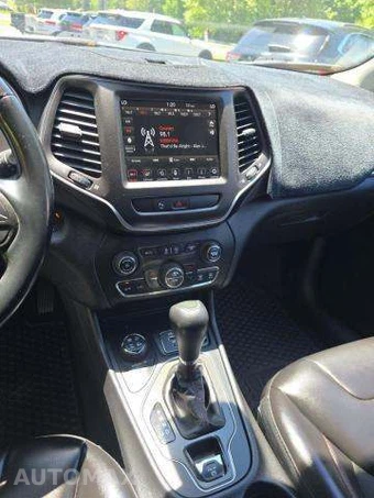 2019 Jeep Cherokee Trailhawk - miniatura 11