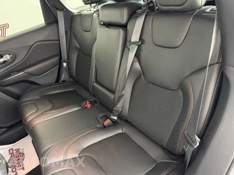 2019 Jeep Cherokee Trailhawk - miniatura 34