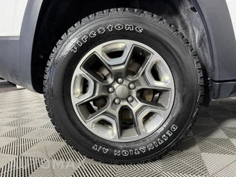 2019 Jeep Cherokee Trailhawk - miniatura 43