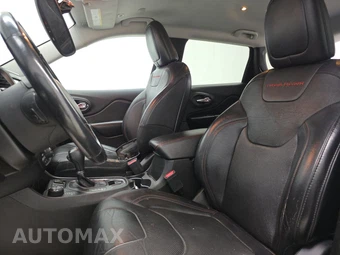 2019 Jeep Cherokee Trailhawk Elite Edition – miniatura 7