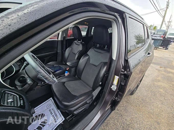 2019 Jeep Compass Altitude Edition - miniatura 3