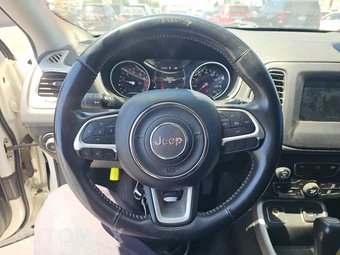 2019 Jeep Compass Latitude – miniatura 10