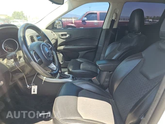 2019 Jeep Compass Latitude – miniatura 7