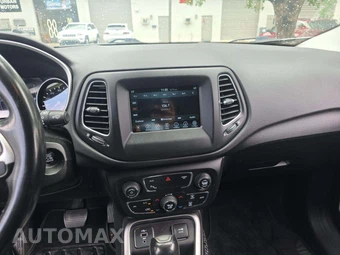 2019 Jeep Compass Latitude – miniatura 7