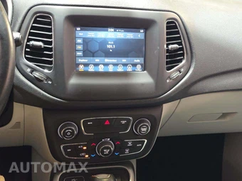2019 Jeep Compass Latitude – miniatura 10
