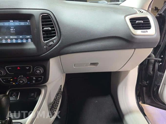2019 Jeep Compass Latitude – miniatura 19