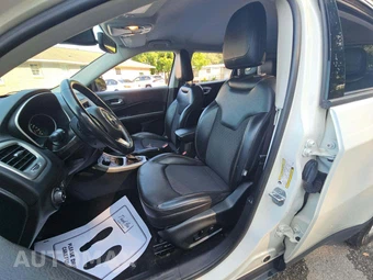 2019 Jeep Compass Latitude - miniatura 3