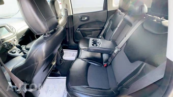 2019 Jeep Compass Latitude - miniatura 28