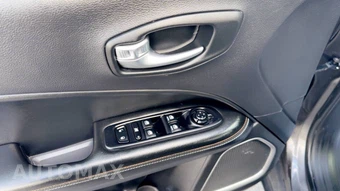 2019 Jeep Compass Latitude - miniatura 41