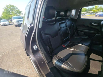 2019 Jeep Compass Latitude - miniatura 13