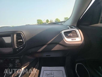 2019 Jeep Compass Latitude - miniatura 16