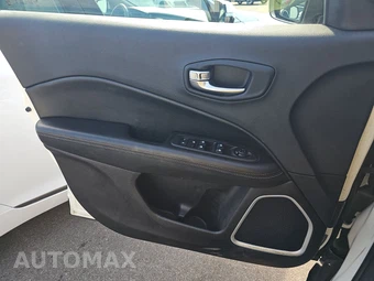 2019 Jeep Compass Latitude – miniatura 9