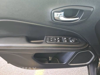 2019 Jeep Compass Latitude - miniatura 9