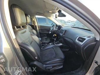 2019 Jeep Compass Latitude - miniatura 8