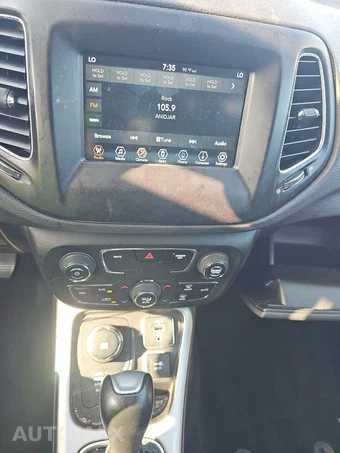 2019 Jeep Compass Latitude - miniatura 11