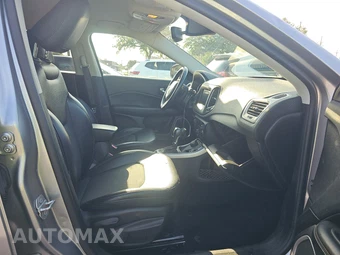 2019 Jeep Compass Latitude - miniatura 8