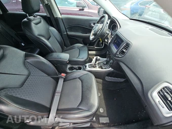 2019 Jeep Compass Latitude - miniatura 8