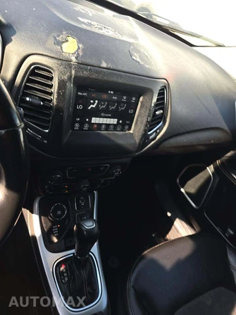 2019 Jeep Compass Latitude - miniatura 10