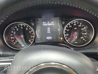 2019 Jeep Compass Latitude w/Sun & Wheel Pkg – miniatura 9
