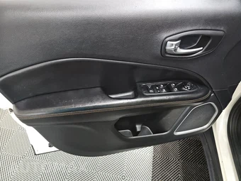 2019 Jeep Compass Limited - miniatura 9