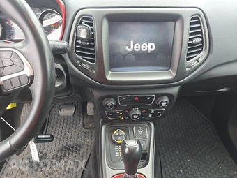2019 Jeep Compass Trailhawk – miniatura 11