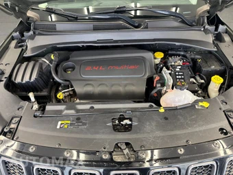 2019 Jeep Compass Trailhawk - miniatura 11
