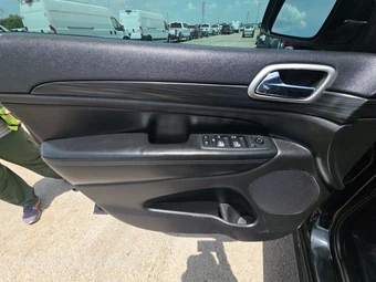 2019 Jeep Grand Cherokee Altitude Edition - miniatura 9
