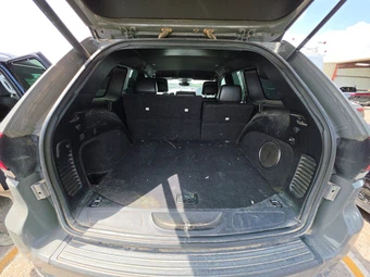 2019 Jeep Grand Cherokee Altitude Edition - miniatura 16