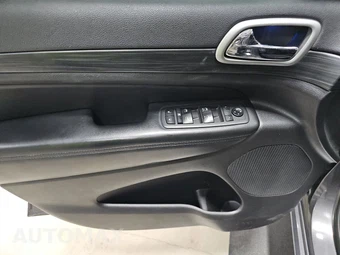 2019 Jeep Grand Cherokee Altitude Edition - miniatura 9