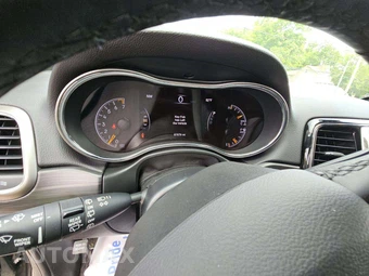 2019 Jeep Grand Cherokee Altitude Edition - miniatura 5