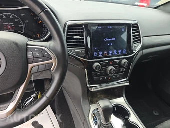 2019 Jeep Grand Cherokee Altitude Edition - miniatura 11