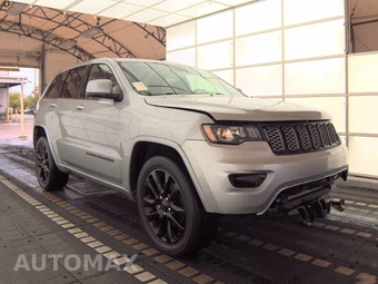 2019 Jeep Grand Cherokee Altitude Edition - miniatura 3