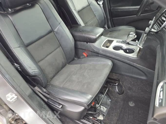 2019 Jeep Grand Cherokee Altitude Edition - miniatura 8