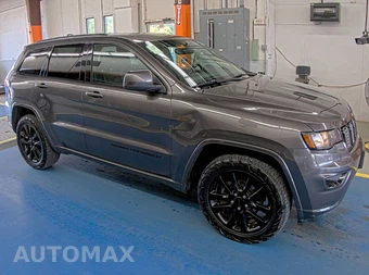2019 Jeep Grand Cherokee Altitude Edition - miniatura 3