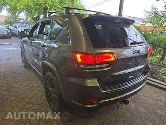 2019 Jeep Grand Cherokee Altitude Edition - miniatura 2
