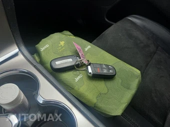 2019 Jeep Grand Cherokee Altitude Edition - miniatura 23