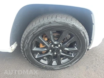 2019 Jeep Grand Cherokee Altitude Edition - miniatura 9