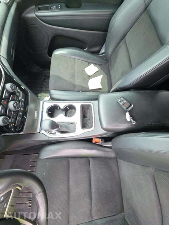 2019 Jeep Grand Cherokee Altitude Edition - miniatura 8