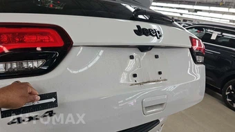2019 Jeep Grand Cherokee Altitude Edition - miniatura 43