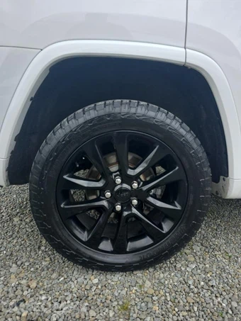 2019 Jeep Grand Cherokee Altitude Edition - miniatura 10