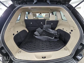 2019 Jeep Grand Cherokee E Edition - miniatura 16