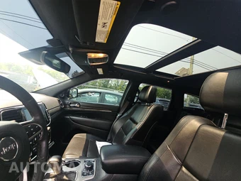 2019 Jeep Grand Cherokee High Altitude Edition - miniatura 18