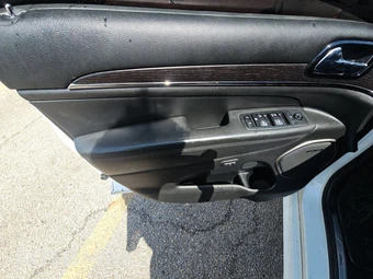 2019 Jeep Grand Cherokee High Altitude Edition - miniatura 9