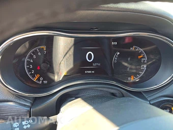2019 Jeep Grand Cherokee High Altitude Edition - miniatura 9
