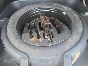 2019 Jeep Grand Cherokee High Altitude Edition - miniatura 7